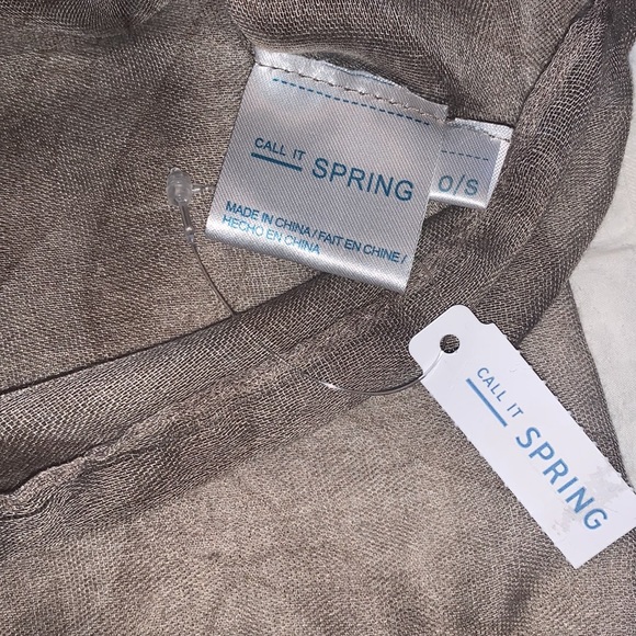 Spring Light Scarf - Picture 2 of 3